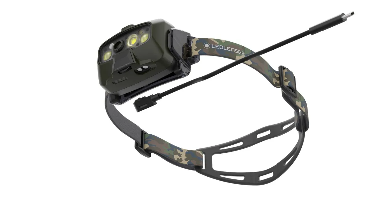 Latarka Ledlenser HF8R Core RGB camouflage 1600lm — zdjęcie 4