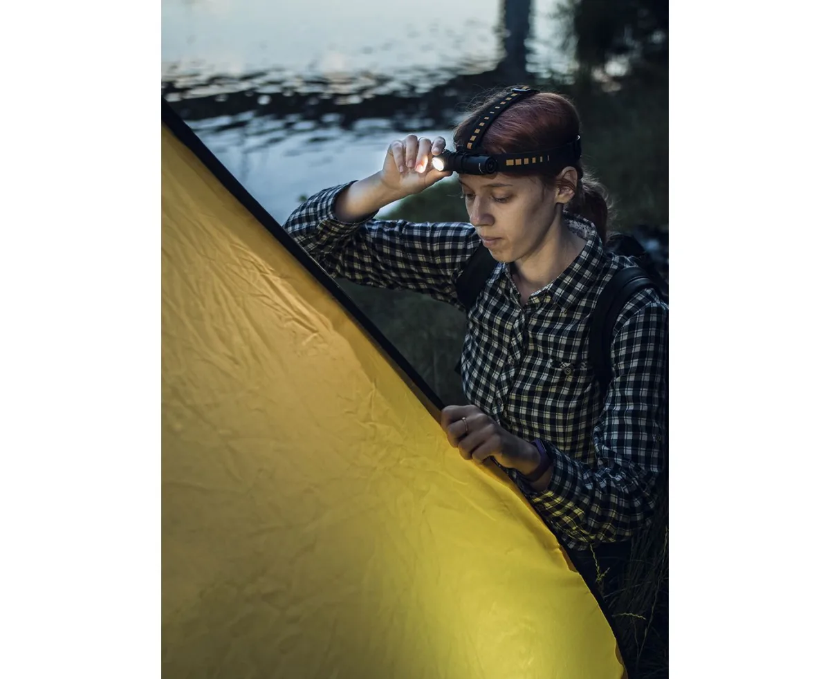 Latarka Armytek Wizard C2 WG  Warm 1020 lm — zdjęcie 7