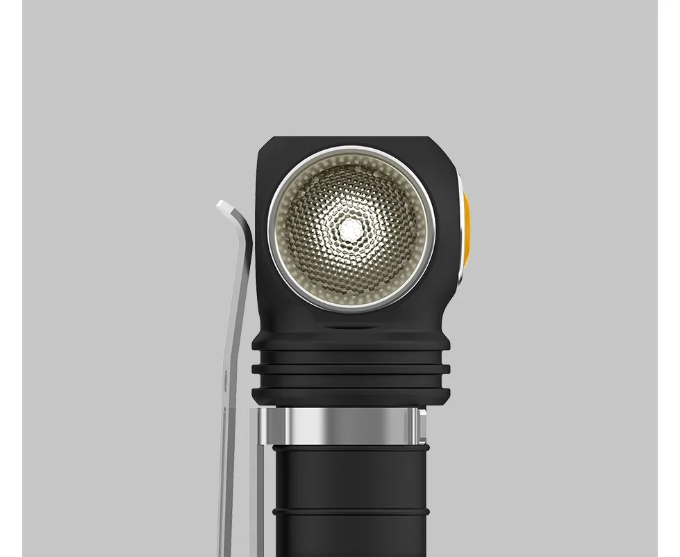 Latarka Armytek Wizard C1 Pro Warm 930 lm — zdjęcie 2