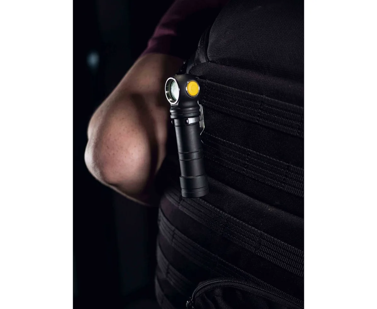 Latarka Armytek Wizard C2 Pro Max Warm 3720 lm — zdjęcie 11