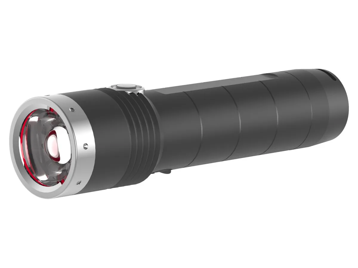 Latarka Ledlenser MT10 1000lm — zdjęcie 1