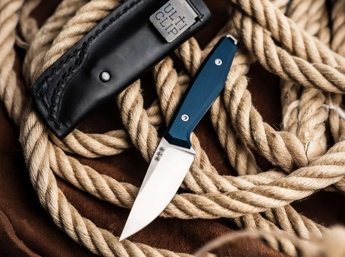 Nóż Böker Daily Knives AK1 Droppoint MagnaCut Blue — zdjęcie 7