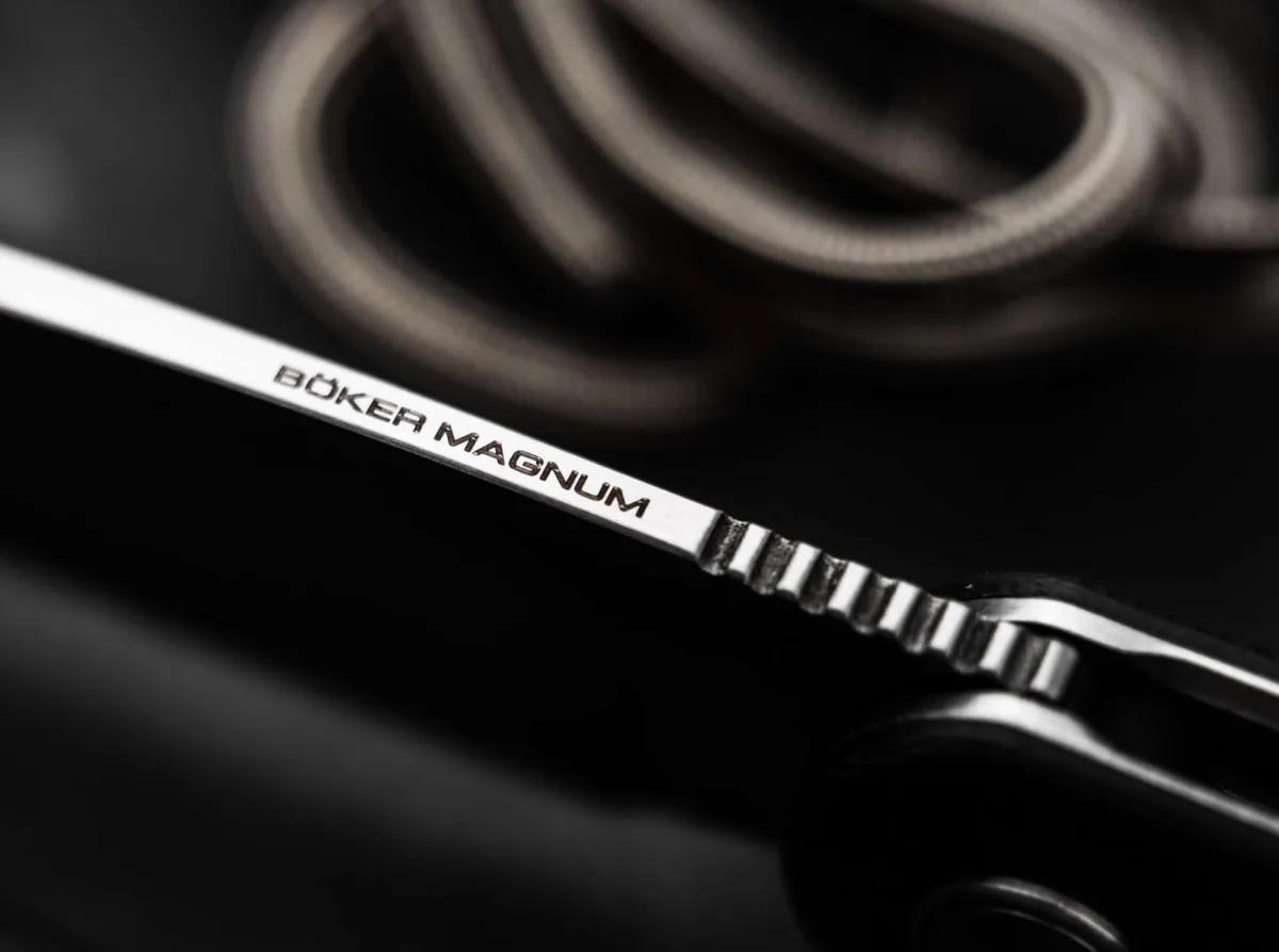 Nóż Magnum Cliff Wharn 440B — zdjęcie 4