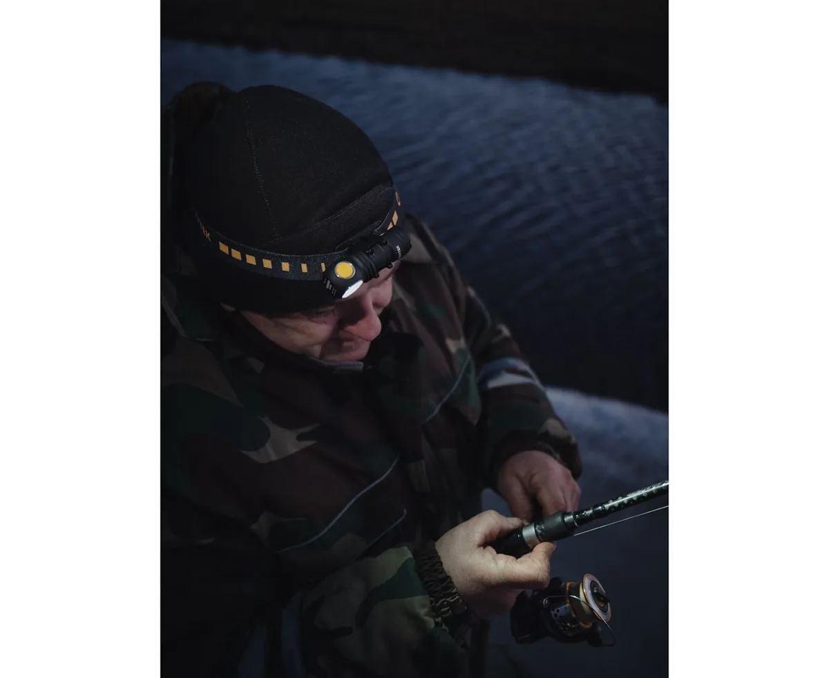 Latarka Armytek Wizard C1 Pro Warm 930 lm — zdjęcie 13