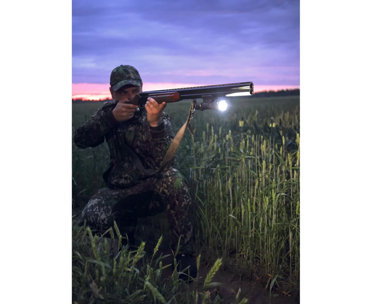 Latarka Armytek VIKING PRO Warm 2050 lm — zdjęcie 6