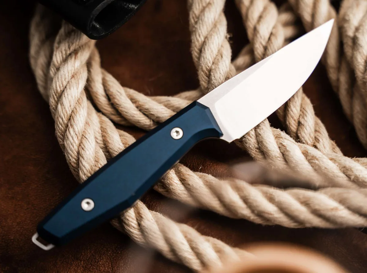 Nóż Böker Daily Knives AK1 Droppoint MagnaCut Blue — zdjęcie 5