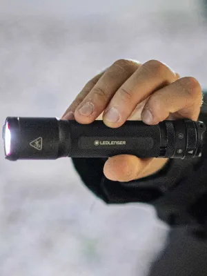 Latarka Ledlenser Tactical Outdoor Set TAC7R