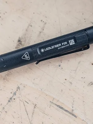 Latarka Ledlenser P2R 200 lm